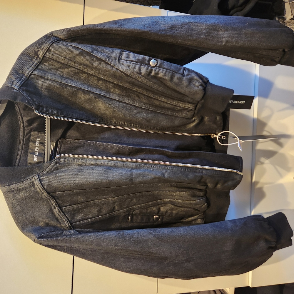 Men's Black Bomber Jacket